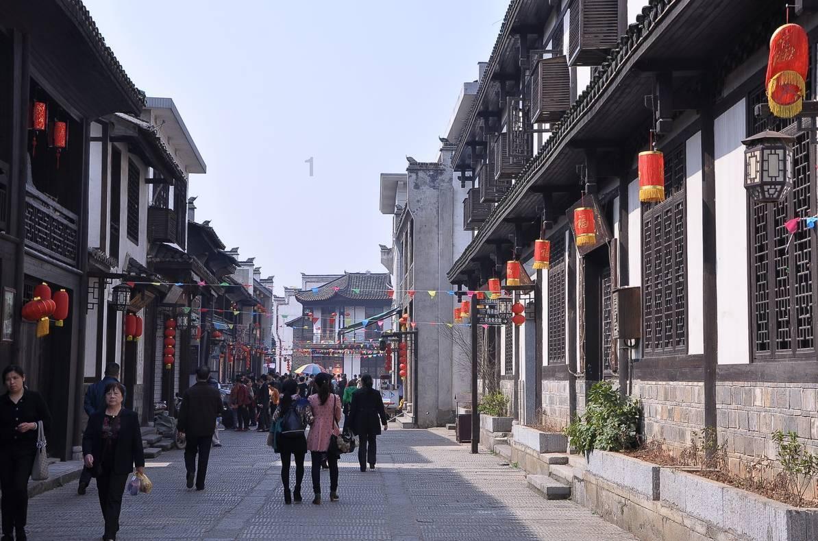 招聘会：2024就业援助月海口专场 就业驿站持续提供优质岗位